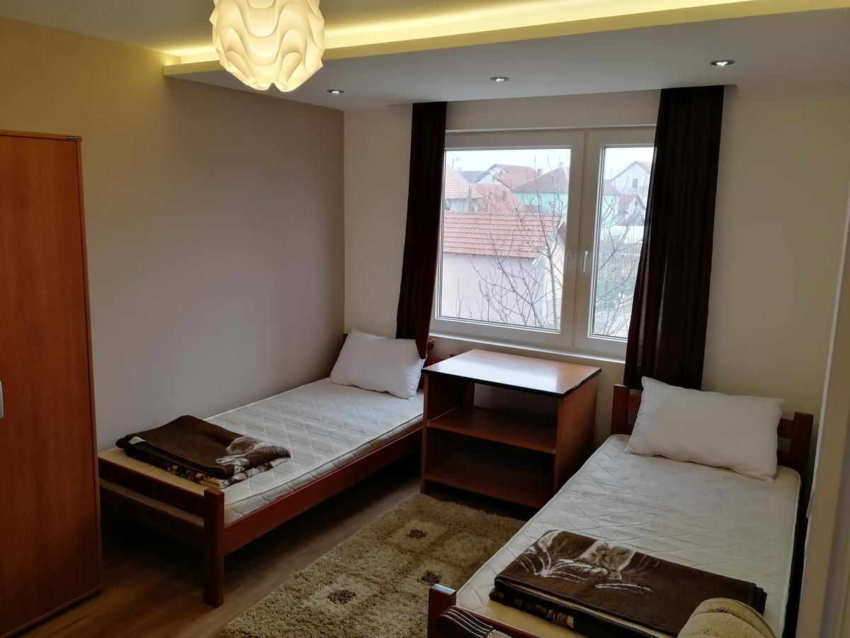 Apartments "Predah Kod Baraca" นิส ภายนอก รูปภาพ